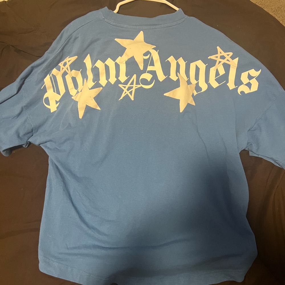 AUTHENTIC Palm angles oversize stars tee. Medium